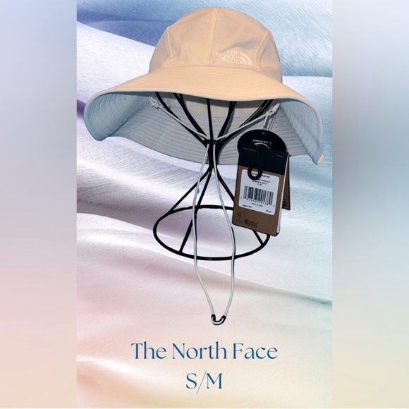 The North Face Accessories - The North Face Beige Brimmed Hat , sun hat with a Brim.